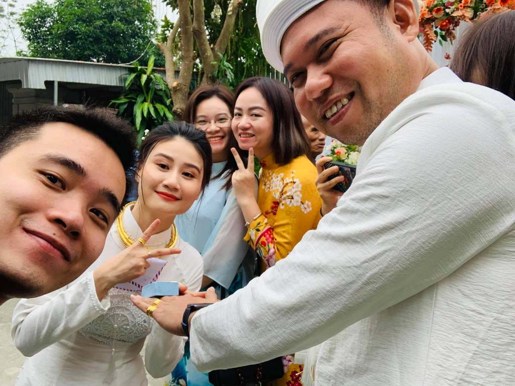 Có cô bạn thân bữa nay về nhà chồng